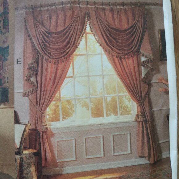 Vintage Vogue 2670 Curtains Sewing Pattern Swags Jabots UNCUT - Picture 6 of 16
